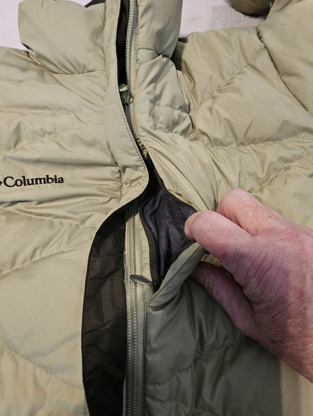 Columbia Women's Reversible Down Puffer Jacket Sage Green & Dark Brown Small Euc
